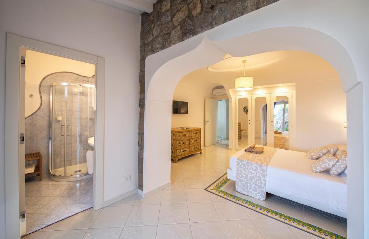 Villa Dei Lecci - 7 Luxury Villas With Private Pool Or Jacuzzi Forio di Ischia Eksteriør bilde